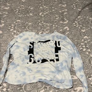 Blue and white long sleeve shirt